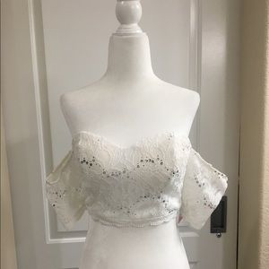 Jodi Kristopher NWT lace crop with tabbed sleeves